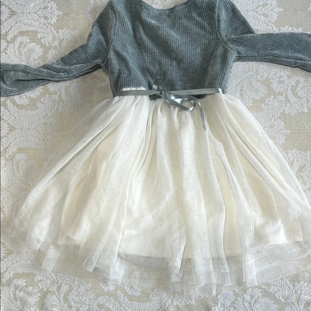 Zunie Gray and White Cuffed Sleeve Sundress
